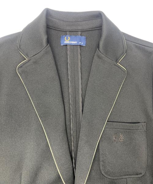 FRED PERRY（フレッドペリー）FRED PERRY (フレッドペリー) パイピングテーラージャケット ブラック サイズ:Ｓの古着・服飾アイテム