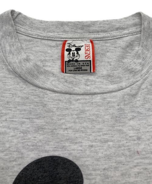 DESIGNS（デザインズ）DESIGNS (デザインズ) Disney (ディズニー) プリントTシャツ ホワイト サイズ:Lの古着・服飾アイテム