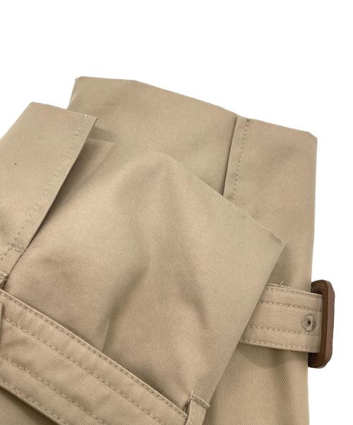 23区（ニジュウサンク）23区 (ニジュウサンク) コットンポリエステルギャバジン ショート トレンチコート ベージュ サイズ:40 未使用品の古着・服飾アイテム