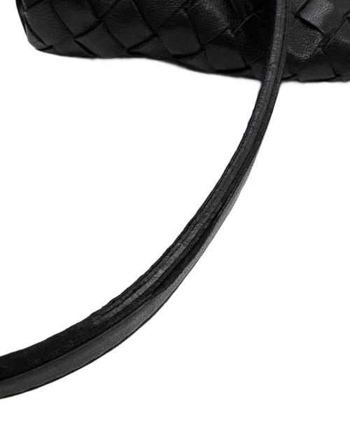 BOTTEGA VENETA（ボッテガベネタ）BOTTEGA VENETA (ボッテガベネタ) ショルダーバッグ ブラックの古着・服飾アイテム