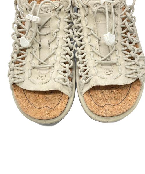 KEEN（キーン）KEEN (キーン) ユニーク ツー オーティーサンダル グレー サイズ:27㎝の古着・服飾アイテム