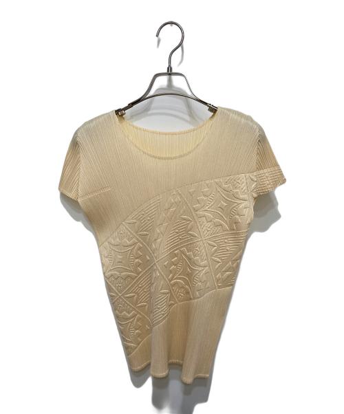 PLEATS PLEASE（プリーツプリーズ）PLEATS PLEASE (プリーツプリーズ) エンボス加工 型押し プリーツカットソー ベージュ サイズ:-の古着・服飾アイテム
