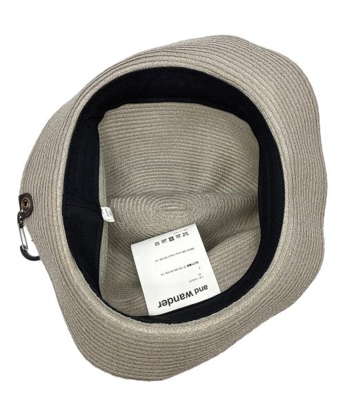 and wander（アンドワンダー）and wander (アンドワンダー) ストローハット グレーの古着・服飾アイテム