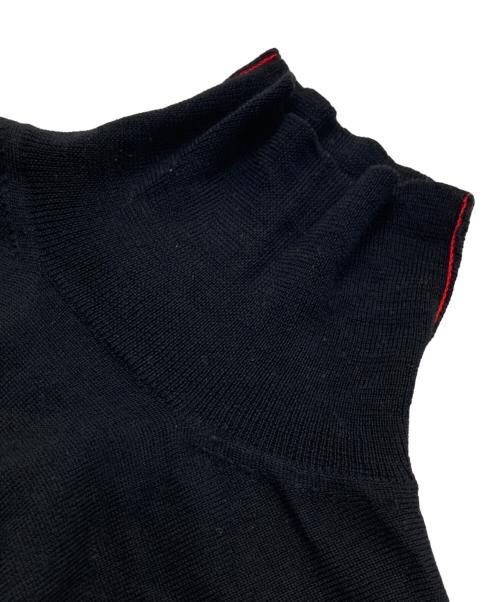 MM6 Maison Margiela（エムエムシックスメゾンマルジェラ）MM6 Maison Margiela (エムエムシックスメゾンマルジェラ) タートルネックニット ブラック×レッド サイズ:Ｓの古着・服飾アイテム