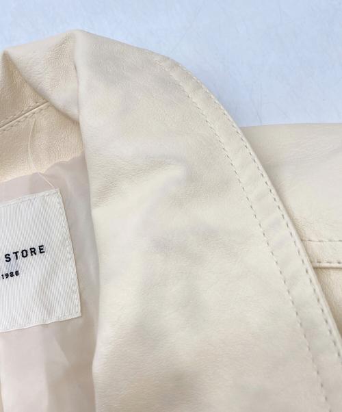 FREAK'S STORE（フリークスストア）FREAK'S STORE (フリークストア) フェイクレザー ショートブルゾン アイボリー サイズ:FREEの古着・服飾アイテム
