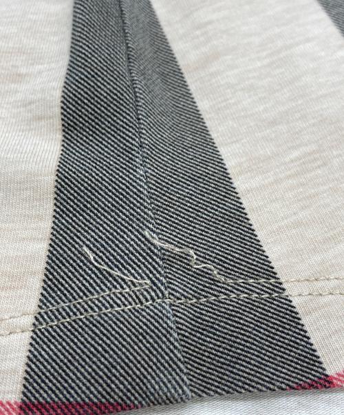 BURBERRY BRIT（バーバリーブリット）BURBERRY BRIT (バーバリーブリット) Tシャツ ベージュ サイズ:Ｓの古着・服飾アイテム