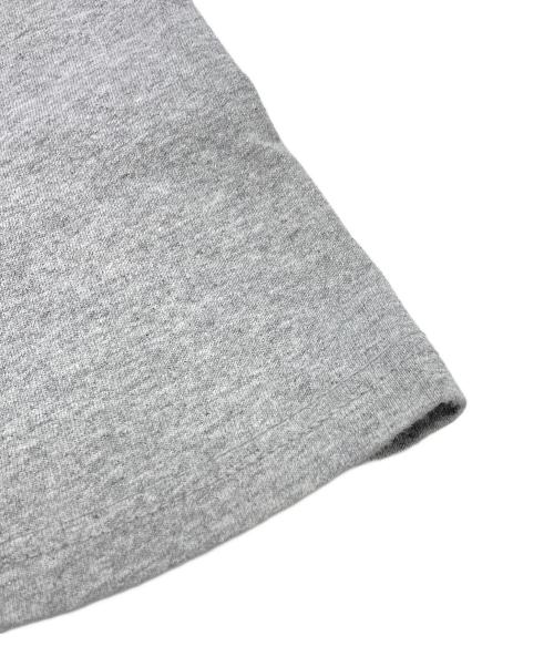 SUPREME（シュプリーム）Supreme (シュプリーム) Banner Tee グレー サイズ:Ｓの古着・服飾アイテム