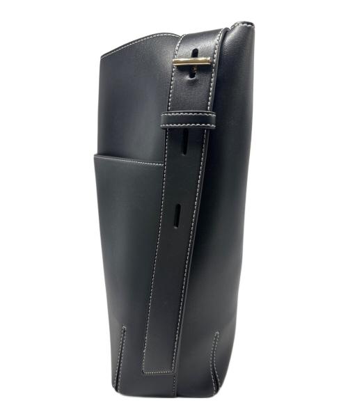 JILL BY JILLSTUART（ジル バイ ジルスチュアート）JILL BY JILLSTUART (ジル バイ ジルスチュアート) ベルトトートバッグ ブラックの古着・服飾アイテム