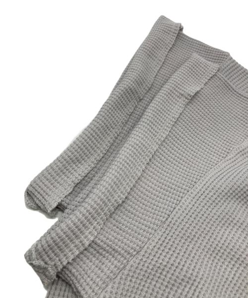 Gosha Rubchinskiy（ゴーシャラブチンスキー）Gosha Rubchinskiy (ゴーシャラブチンスキー) S/Sサーマルカットソー グレー サイズ:Ｍの古着・服飾アイテム