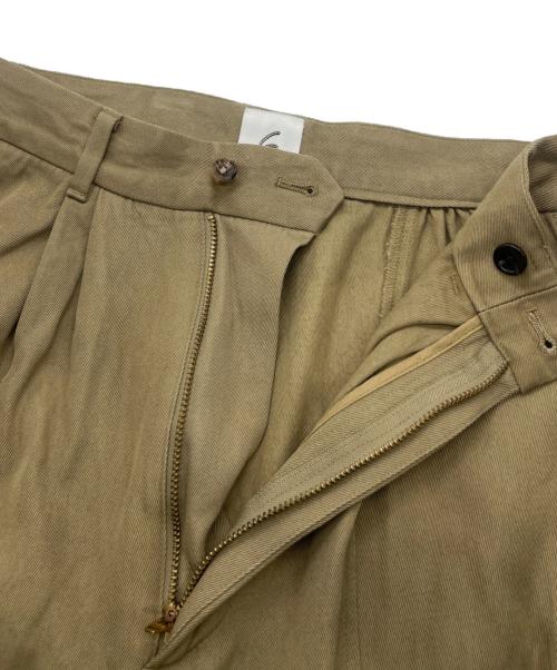 6(ROKU) BEAUTY&YOUTH（ロク ビューティーアンドユース）6(ROKU) BEAUTY&YOUTH (ロク ビューティーアンドユース) レーヨンコットンタックパンツ ベージュ サイズ:36の古着・服飾アイテム