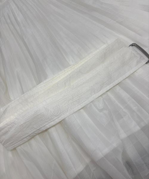 ARMANI EXCHANGE（アルマーニ エクスチェンジ）ARMANI EXCHANGE (アルマーニ エクスチェンジ) プリーツスカート ホワイト サイズ:2の古着・服飾アイテム