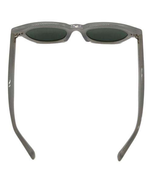 BLACK FLYS（ブラックフライズ）BLACK FLYS (ブラックフライズ) サングラス グレーの古着・服飾アイテム