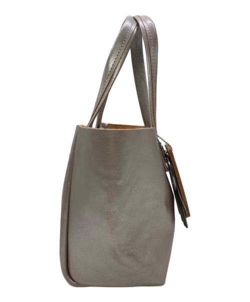 ANNAK（アナック）ANNAK (アナック) アマンダオイルレザー ランチトートバッグ シルバーの古着・服飾アイテム