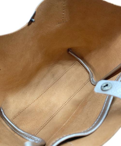 ANNAK（アナック）ANNAK (アナック) アマンダオイルレザー ランチトートバッグ シルバーの古着・服飾アイテム