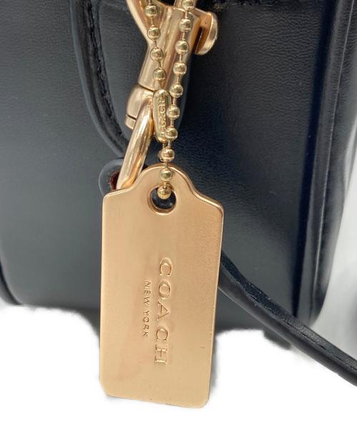 COACH（コーチ）COACH (コーチ) パフィー リニア キルティング レザー ジェス クロスボディ ブラック サイズ:なしの古着・服飾アイテム