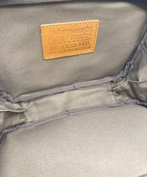 SLOW and HANDS（スロウアンドハンズ）SLOW and HANDS (スロウアンドハンズ) レザーポーチ ブラウンの古着・服飾アイテム