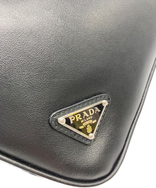 PRADA（プラダ）PRADA (プラダ) Leather Prada Triangle pouch ブラックの古着・服飾アイテム