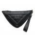 PRADA (プラダ) Leather Prada Triangle pouch ブラック：65000円