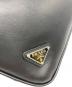 中古・古着 PRADA (プラダ) Leather Prada Triangle pouch ブラック：65000円