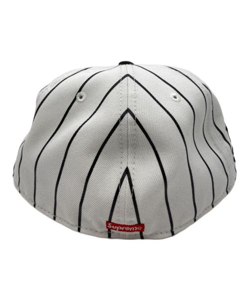 SUPREME（シュプリーム）SUPREME (シュプリーム) New Era (ニューエラ) Homerun S LOGO ホワイト×ブラック サイズ:58.7㎝　7 3/8の古着・服飾アイテム
