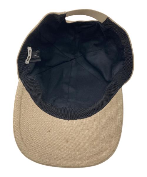 MIU MIU（ミュウミュウ）MIU MIU (ミュウミュウ) キャップ ベージュ サイズ:Ｓの古着・服飾アイテム