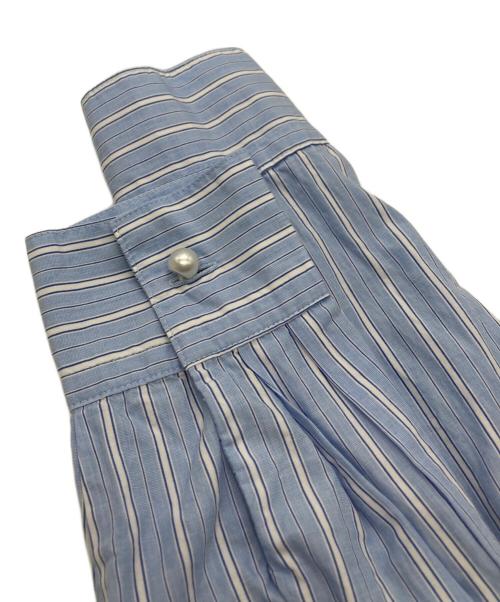 La boutique BonBon（ラブティックボンボン）La boutique BonBon (ラブティックボンボン) ストライプクロップドシャツ ブルー サイズ:FREEの古着・服飾アイテム