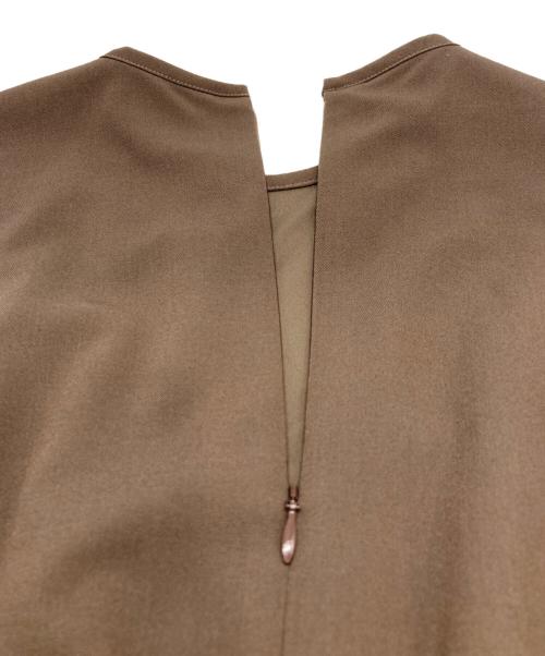 MANOF（マノフ）MANOF (マノフ) CUT OUT SET ONE PIECE アイボリー サイズ:Ｓの古着・服飾アイテム