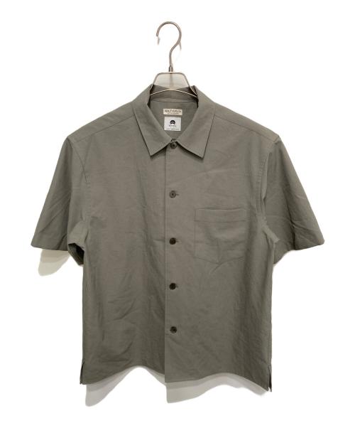 UNITED ARROWS（ユナイテッドアローズ）UNITED ARROWS (ユナイテッドアローズ) KOMATSU PACK キャンプカラー ショートスリーブ シャツ ベージュ サイズ:Ｍの古着・服飾アイテム