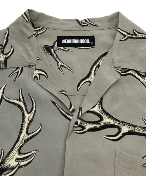NEIGHBORHOOD（ネイバーフッド）NEIGHBORHOOD (ネイバーフッド) ホーン総柄 S/Sシャツ グレー サイズ:Lの古着・服飾アイテム