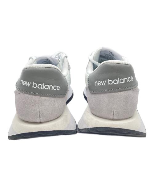 NEW BALANCE（ニューバランス）NEW BALANCE (ニューバランス) ローカットスニーカー グレー×ホワイト サイズ:23.5㎝の古着・服飾アイテム