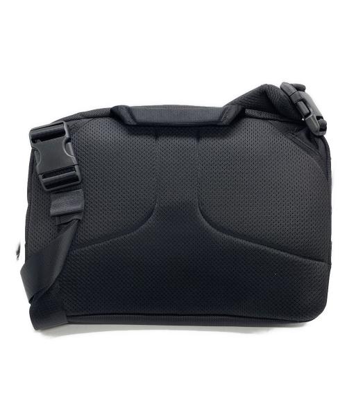 AER（エアー）AER (エアー) メッセンジャーバッグ ブラック サイズ:なしの古着・服飾アイテム