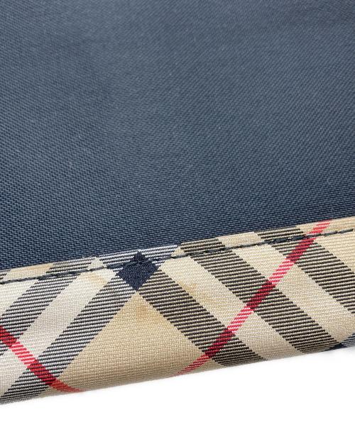 BURBERRY BLUE LABEL（バーバリー ブルー レーベル）BURBERRY BLUE LABEL (バーバリーロンドンブルーレーベル) ノヴァチェック切替ナイロンハンドバッグ ブラックの古着・服飾アイテム