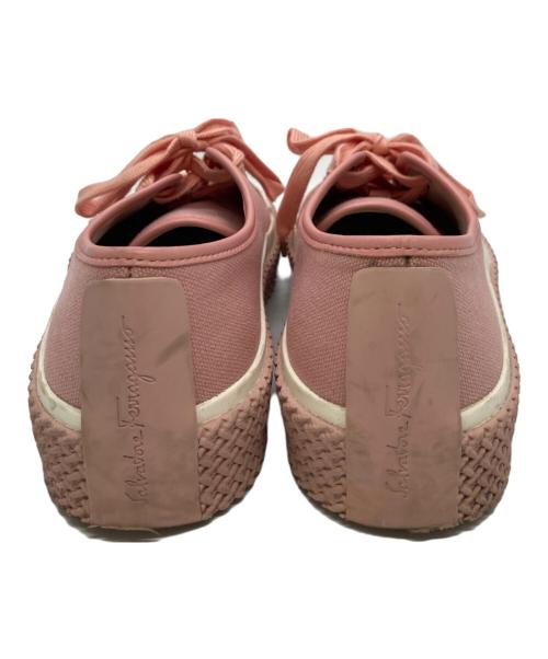 Salvatore Ferragamo（サルヴァトーレ フェラガモ）Salvatore Ferragamo (サルヴァトーレ フェラガモ) キャンバス ローカットスニーカー ピンク サイズ:6.5の古着・服飾アイテム