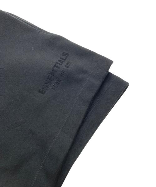 FOG ESSENTIALS（フィアオブゴッド エッセンシャル）FOG ESSENTIALS (フィアオブゴッド エッセンシャル) スウェットショートパンツ ブラック サイズ:Ｍの古着・服飾アイテム