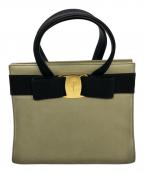 Salvatore Ferragamoサルヴァトーレ フェラガモ）の古着「ヴァラリボン ハンドバッグ」｜ベージュ