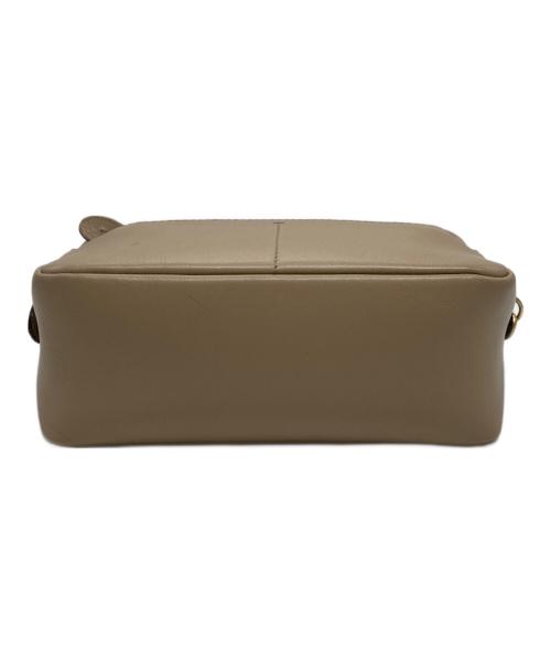 J&M DAVIDSON（ジェイ＆エム デヴィッドソン）J&M DAVIDSON (ジェイ＆エム デヴィッドソン) ギャビー ショルダーバッグ ベージュの古着・服飾アイテム