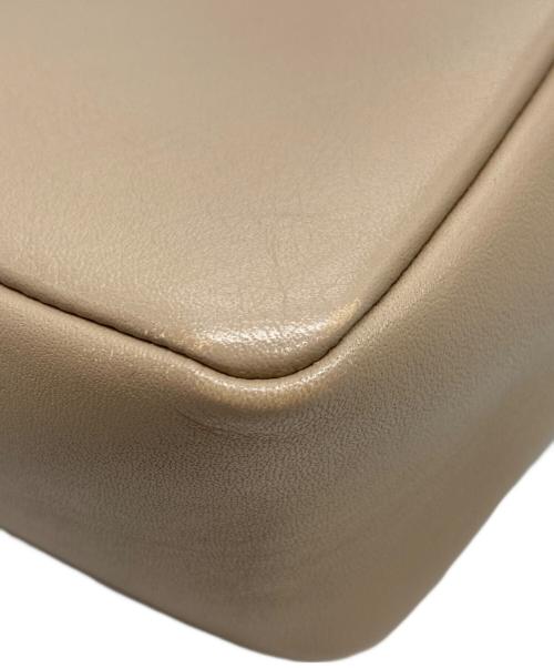 J&M DAVIDSON（ジェイ＆エム デヴィッドソン）J&M DAVIDSON (ジェイ＆エム デヴィッドソン) ギャビー ショルダーバッグ ベージュの古着・服飾アイテム