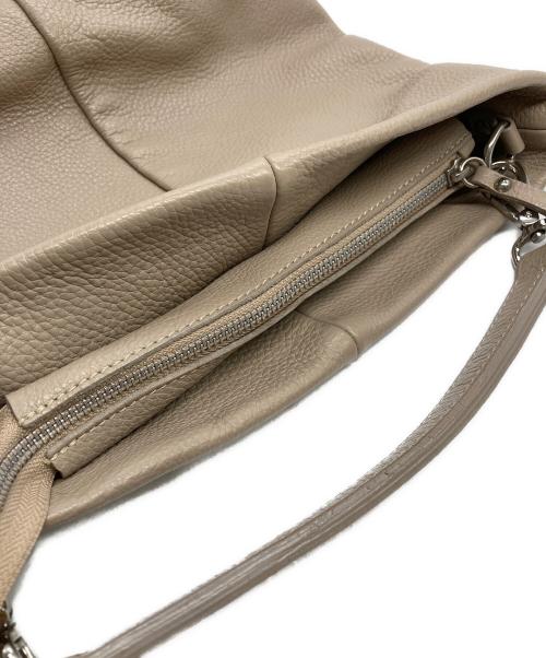 GIANNI CHIARINI（ジャンニ キアリーニ）GIANNI CHIARINI (ジャンニ キアリーニ) 2WAYショルダーバッグ ベージュの古着・服飾アイテム