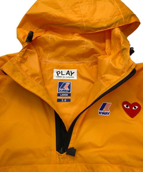 PLAY COMME des GARCONS（プレイコムデギャルソン）PLAY COMME des GARCONS (プレイコムデギャルソン) K-WAY (ケイウェイ) コラボナイロンアノラックパーカー オレンジ サイズ:Lの古着・服飾アイテム
