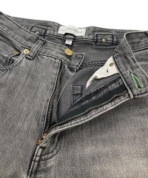 Tu es mon TRESOR（トゥ エ モン トレゾア）TU ES MON TRESOR (トゥ エ モン トレゾア) エメラルド ジーンズ グレー サイズ:27の古着・服飾アイテム