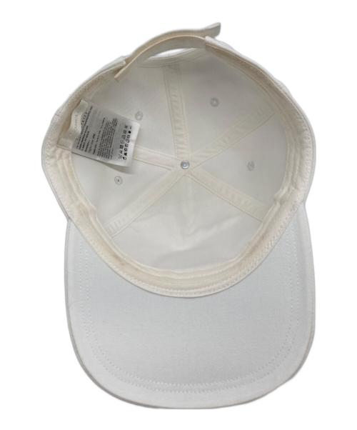 MONCLER（モンクレール）MONCLER (モンクレール) ワッペンベースボールキャップ ホワイトの古着・服飾アイテム