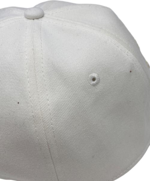 MONCLER（モンクレール）MONCLER (モンクレール) ワッペンベースボールキャップ ホワイトの古着・服飾アイテム