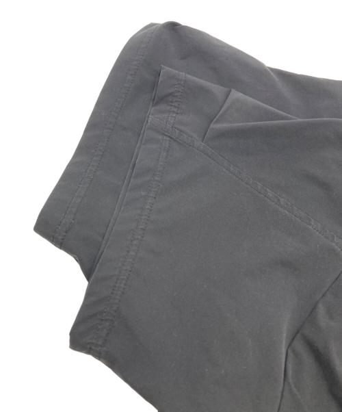 UNTRACE（アントレース）UNTRACE (アントレース) 24SS 撥水2WストレッチスモックS/S ブラックの古着・服飾アイテム