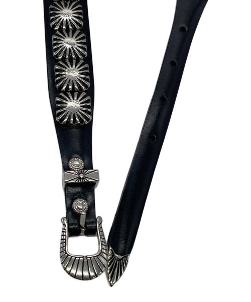 TOGA TOO（トーガ・トゥ）TOGA TOO (トーガ・トゥ) コンチョレザーベルト ブラック サイズ:なしの古着・服飾アイテム