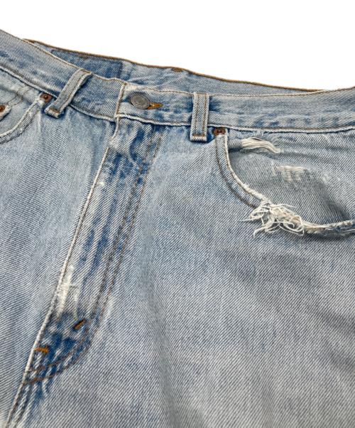 LEVI'S（リーバイス）LEVI'S (リーバイス) ダメージジーンズ ブルー サイズ:W32L32の古着・服飾アイテム