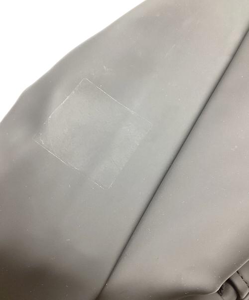 NIG（ニグ）NIG (ニグ) 快適ボディバッグ グレーの古着・服飾アイテム