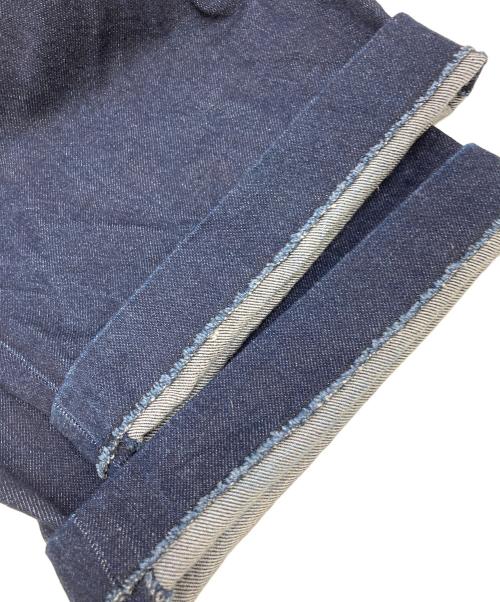 6(ROKU) BEAUTY&YOUTH（ロク ビューティーアンドユース）6(ROKU) BEAUTY&YOUTH (ロク ビューティーアンドユース) デニムタックパンツ インディゴ サイズ:34の古着・服飾アイテム