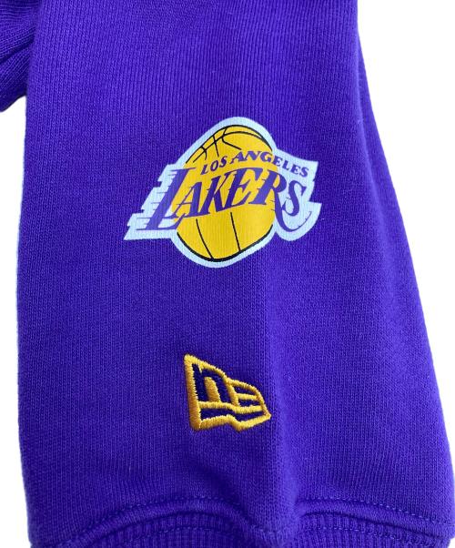 New Era（ニューエラ）New Era (ニューエラ) X-LARGE (エクストララージ) NBA (エヌビーエー) ロサンゼルス・レイカーズ コラボスウェット パープル サイズ:Ｍの古着・服飾アイテム