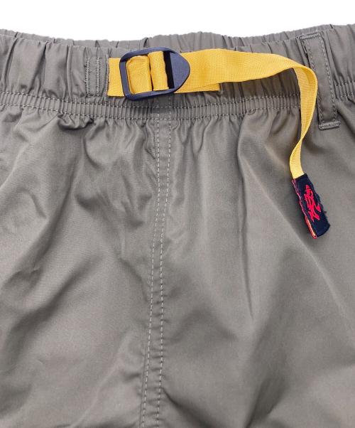 GRAMICCI（グラミチ）GRAMICCI (グラミチ) ONE PIECE (ワンピース) コラボナイロンショートパンツ オリーブ サイズ:Ｍの古着・服飾アイテム