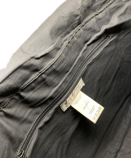 Yohji Yamamoto pour homme（ヨウジヤマモト プールオム）Yohji Yamamoto pour homme (ヨウジヤマモト プールオム) スタッズレザーショルダーバッグ ブラックの古着・服飾アイテム